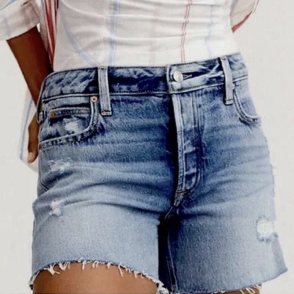 Goldie Blues 5” Cheeky OG Fit, High-Rise Comfort Stretch Blue Jean Shorts NEW!